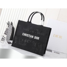 Christian Dior Shopping Bags